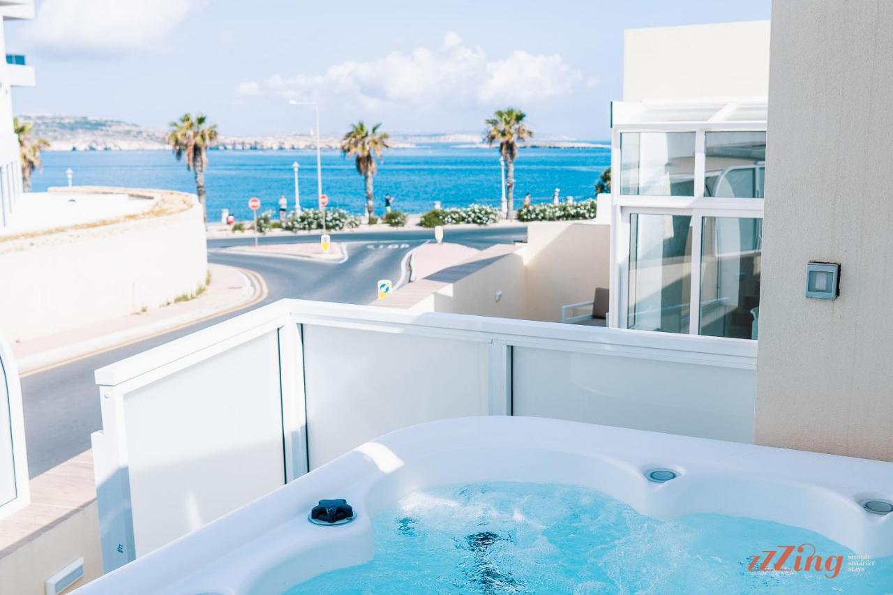 Stunning Holiday Villa With A Heated Jacuzzi เซนต์พอลส์เบย์ ภายนอก รูปภาพ